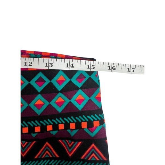 LuLaRoe Women's Tall & Curvy Super Soft Leggings - Picture 4 of 5